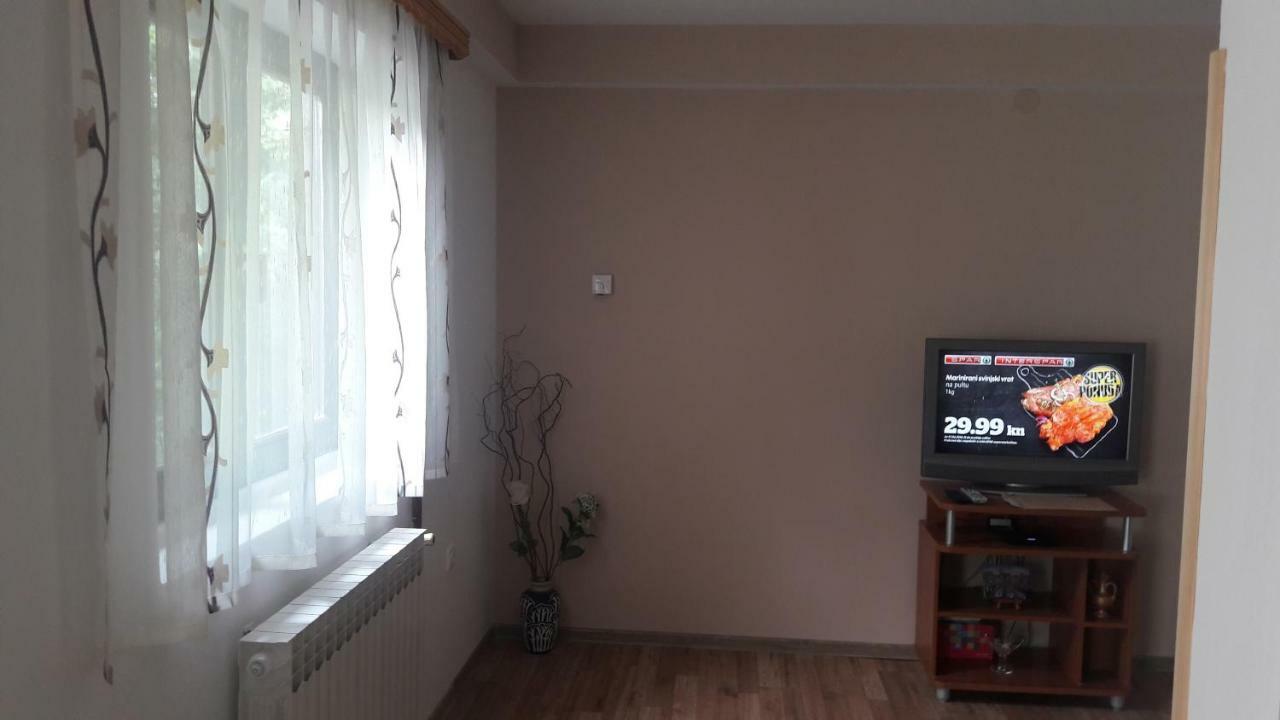 Apartment Plitvicka Jezera Smoljanac Kültér fotó